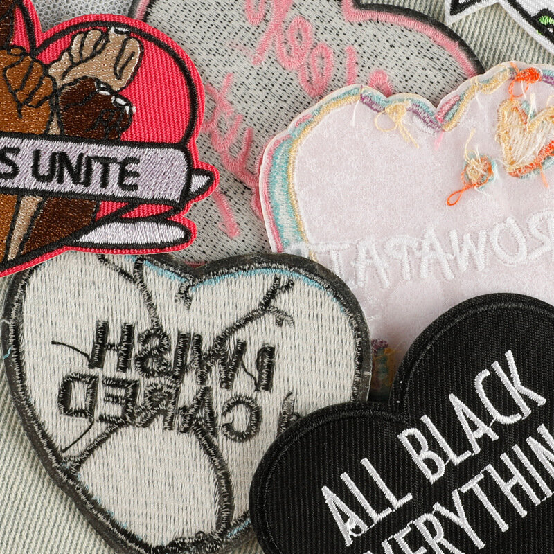 2024 New Embroidery Patch DIY Heart Letter Label Sticker Adhesive Badges Iron on Patches Cloth Bag Hat Emblem Fabric Accessories
