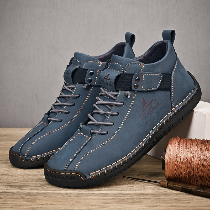 Sepatu kulit buatan tangan pria, sneaker desain kasual pria, sepatu Ankle luar ruangan 2024