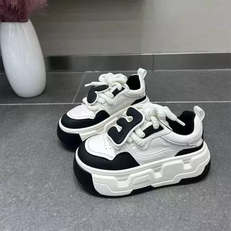 2023 New Chunky Sneakers Women Comfortable Shoes Luxury Casual Sneakers Athletic Shoes Female White Shoes Sneaker
