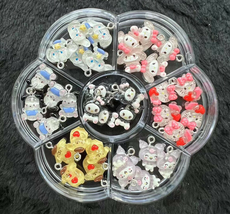 Mini Sanrio Pingentes para Fazer Jóias, Acessórios Chaveiros, Cartoon Kuromi, Hello Kitty, Brinco e Pulseiras, DIY