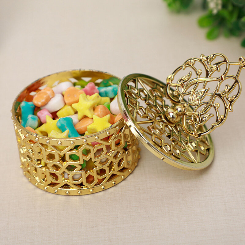 Tavolo da matrimonio occidentale impostazione scatola di caramelle vuote in plastica Pagoda dorata piccola vendita calda rotonda europea