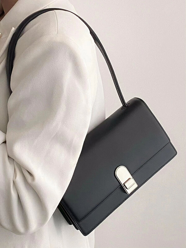 Nowa modna wszechstronna torba pod pachę dla kobiet wysokiej klasy niszowa damska torebka na ramię w stylu casualowe proste torebki dojeżdżające do pracy