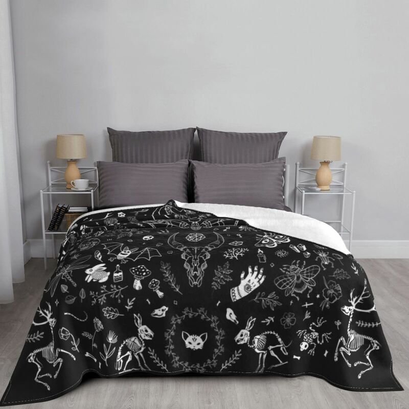 Gothic tapestry Throw Blanket Giant Sofa warm for winter blankets ands Blankets