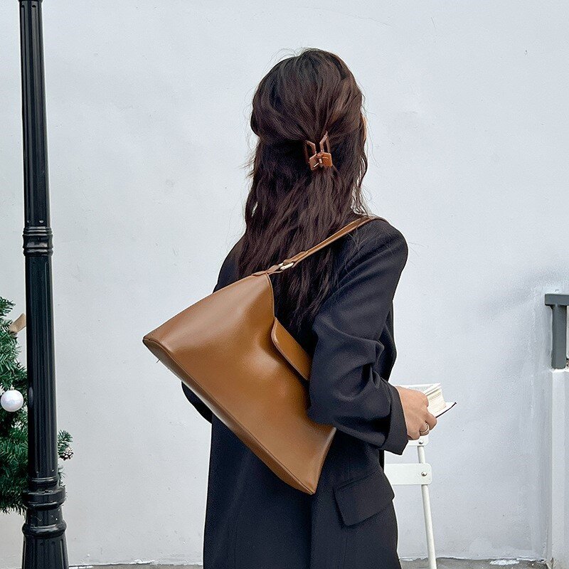 Модные корейские сумки на плечо для женщин, роскошная вместительная сумка под подмышку, женские летние однотонные сумки 2024 высокого качества для дам