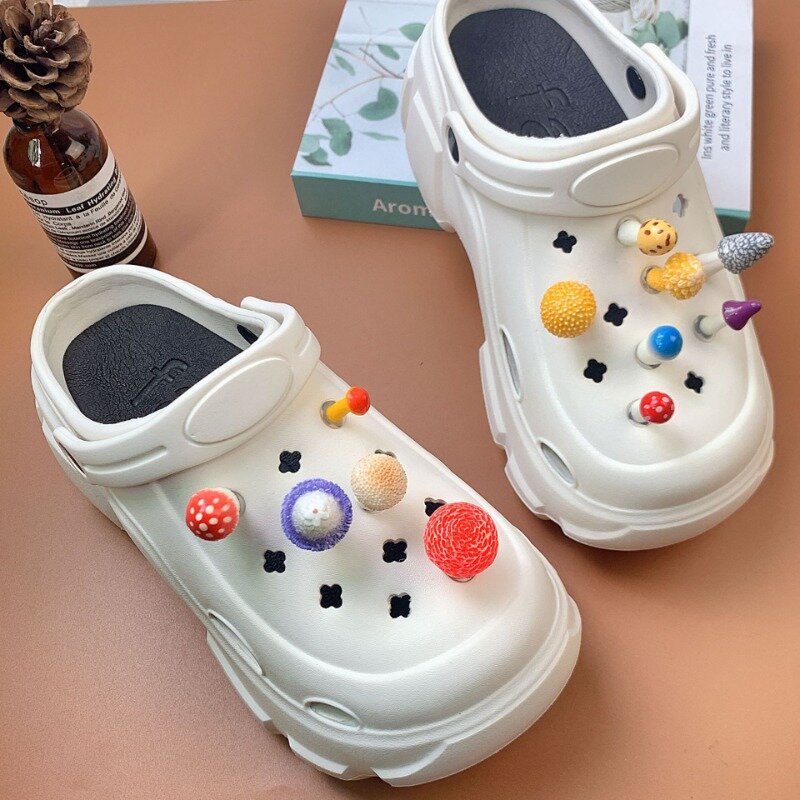 Sandal Croc anak laki-laki perempuan, aksesori sandal selop jamur warna dapat dilepas DIY dekorasi hadiah pesta