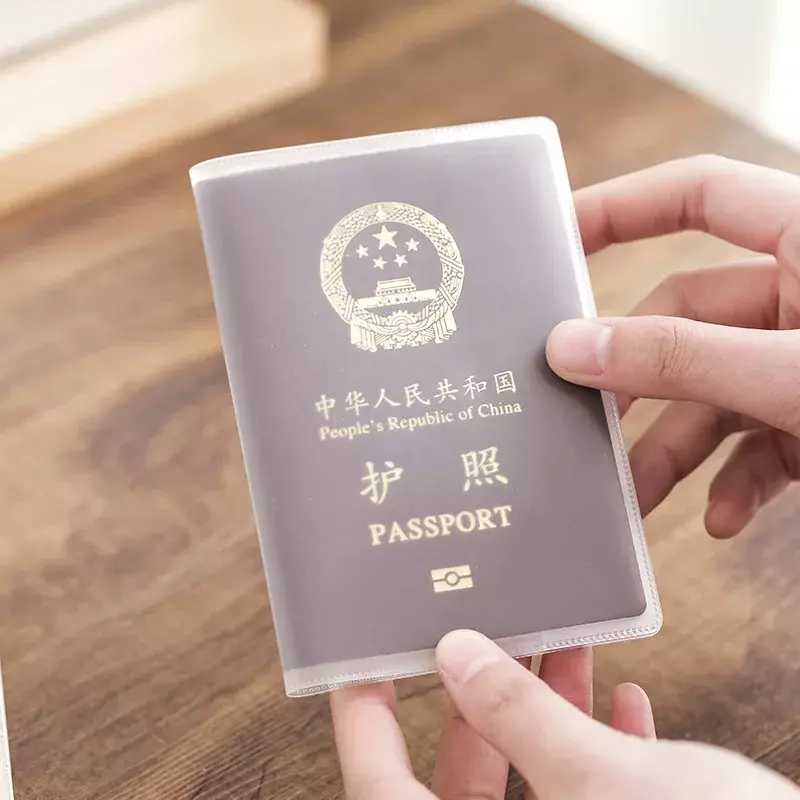 Funda transparente esmerilada para pasaporte, funda impermeable de PVC para viajes, identificación, tarjeta de crédito, bolsa protectora