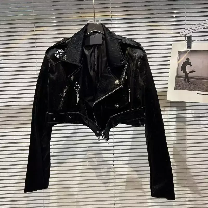 2023 jesienna nowa damska kurtka Punk skóra motocyklowa wyszywane litery szykowna gotycka błyszcząca płaszcz skórzany PU krótkie kurtki dla kobiet