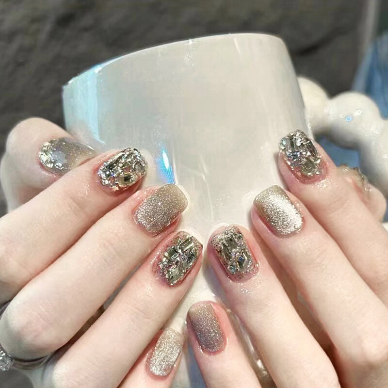 Glitter Rhinestone Cat Eye Wearable Nail Art Solid Color Fake Nails Detachable Finished False Nails Press on Nails with Glue