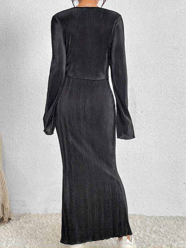 Ensemble deux pièces haut court et demi-jupe pour femme, nouveau design, coupe couvertes, décontracté, noir et rose, disponible, 2024