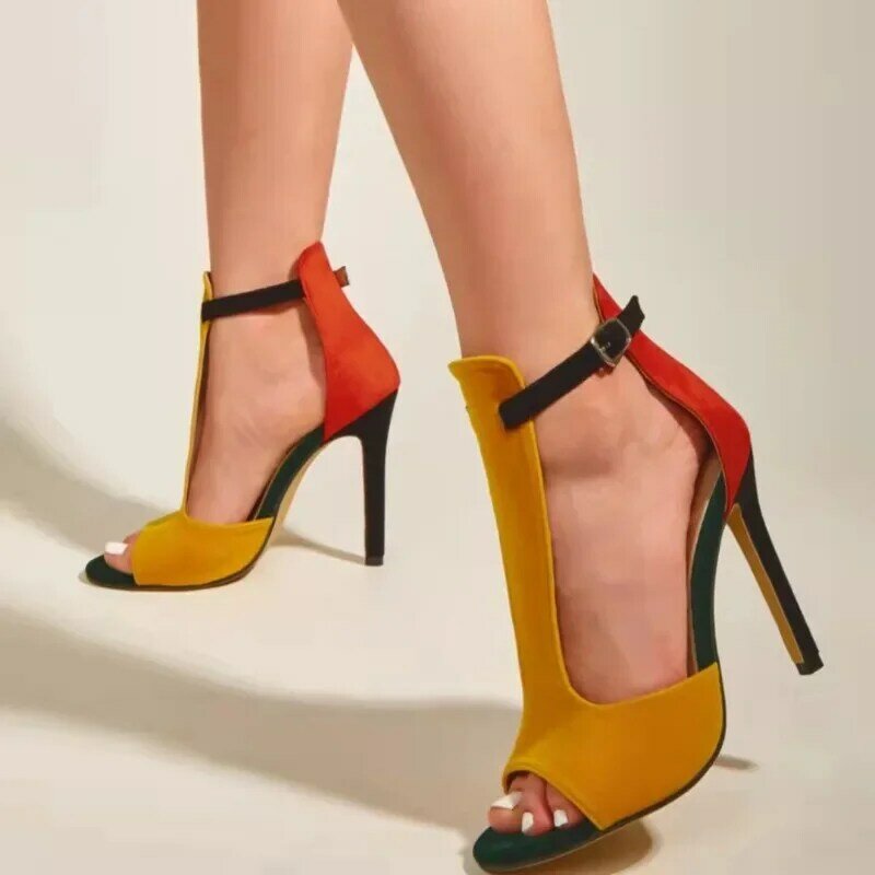 รองเท้าแตะส้นเข็มสี2024ใหม่สำหรับผู้หญิงรองเท้าแตะปากปลารองเท้าแตะหรูหราดีไซน์เนอร์ส้นสูงผู้หญิง
