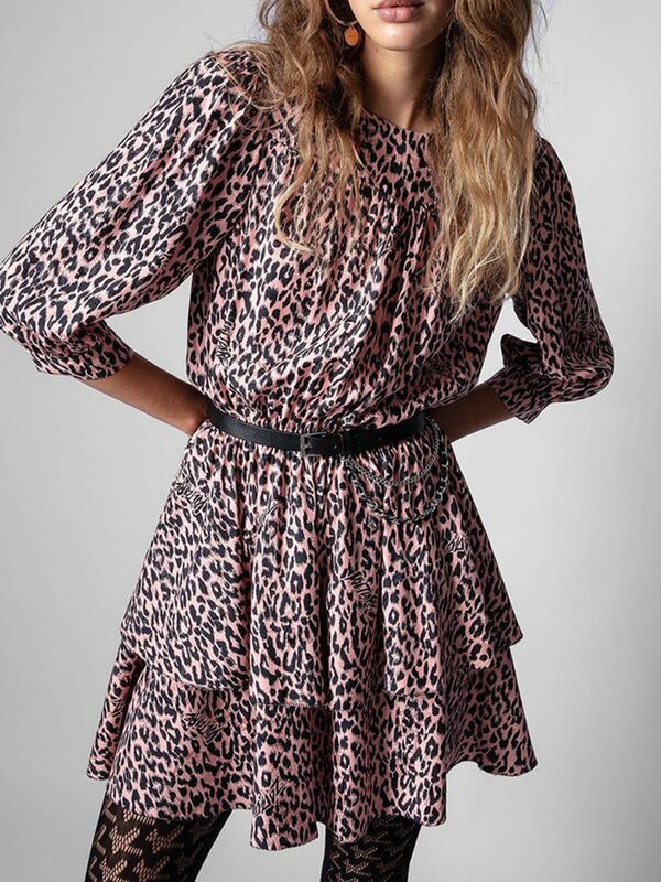 Dressed women's spring/summer new design with lace patchwork round neck long sleeved pink leopard print short skirt