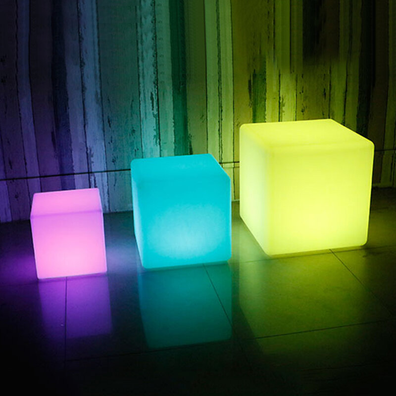 20/25/30CM Led beleuchtet Möbel Bar Cube Sitz Stuhl Licht Outdoor KTV Club Party Glowing Stühle nacht Licht Tisch Lampe