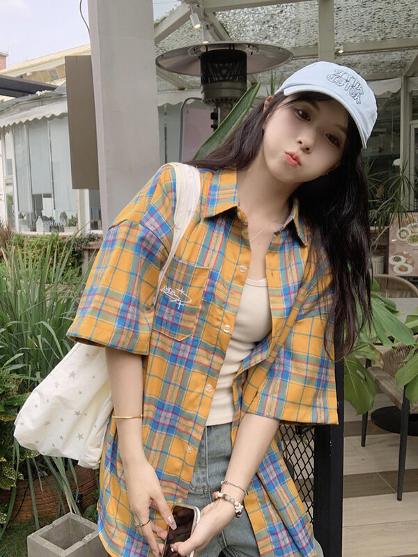 Zoki-ropa de calle Retro para mujer, camisa a cuadros Y2K, blusa holgada de viento perezoso Harajuku, Tops informales de verano con letras coreanas Vintage que combinan con todo