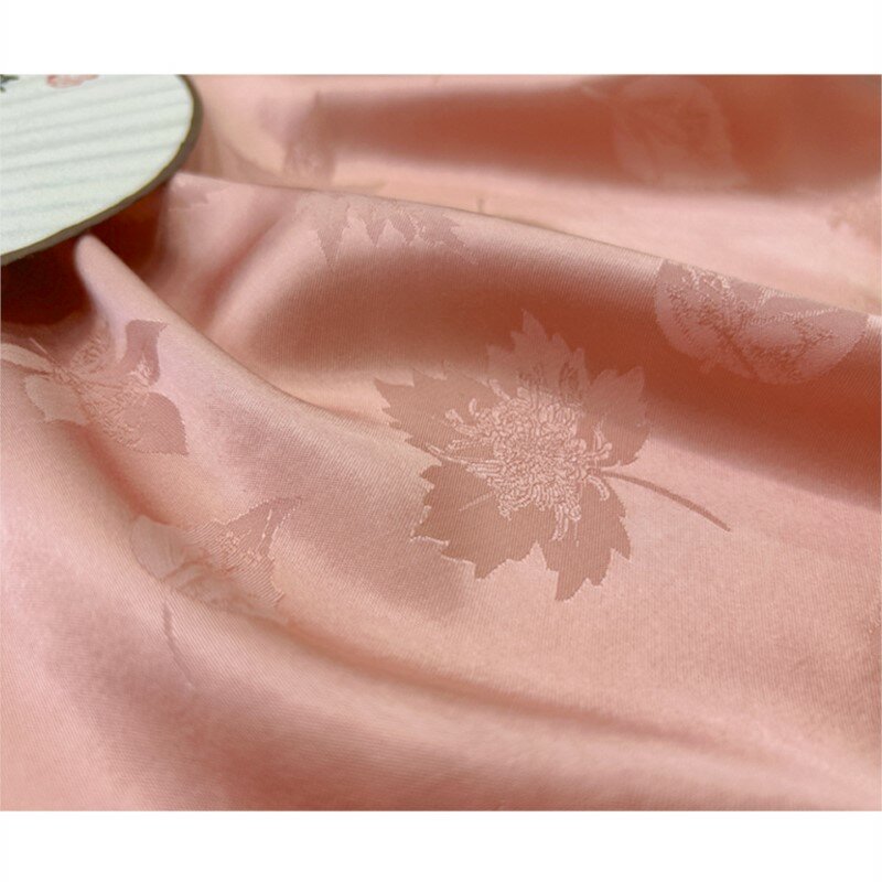 乾燥した葉ピンクの全国スタイルのワイドスプレーオンジャカードサテンファブリック、新しい中国のシャツ、チャイナドレスとドレススーツ