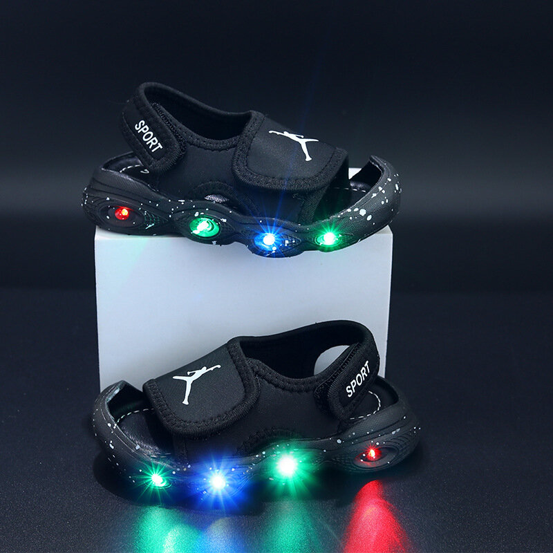 Nuovi marchi moda estate LED sandali per bambini illuminati vendite calde traspiranti neonate ragazzi Sneakers Toddlers scarpe classiche per bambini
