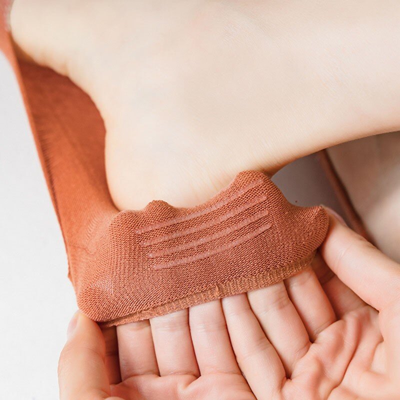 ถุงเท้าหุ้มข้อสำหรับผู้หญิง, ทำจากซิลิโคนแบบเรียบง่ายกันตกดูดซับเหงื่อสามารถล่องหนระบายอากาศได้ B105
