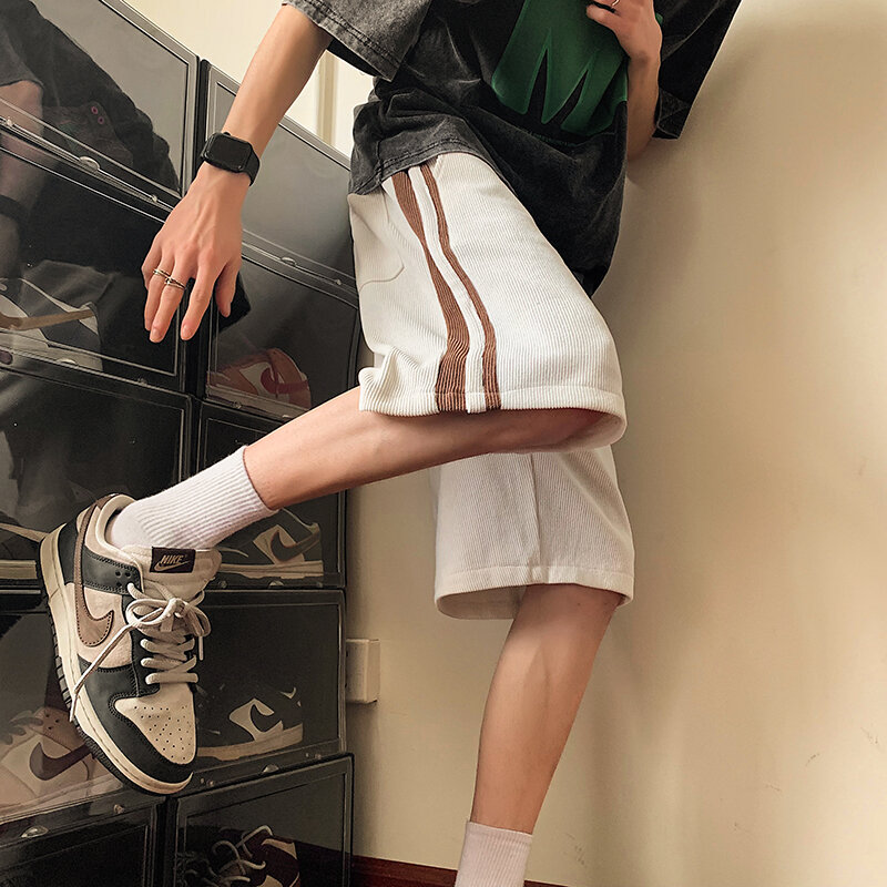 Pantalones cortos a rayas laterales para hombre, Shorts informales, BF Harajuku, con cordón para el sudor, de pierna ancha, rectos, para verano, 2024