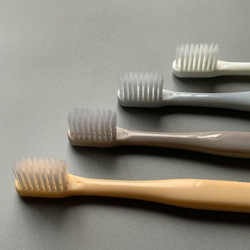 Cepillo de dientes de cabeza pequeña de cerdas suaves, cepillo de viaje familiar, cuidado dental, suministros de higiene bucal, 4 piezas por juego
