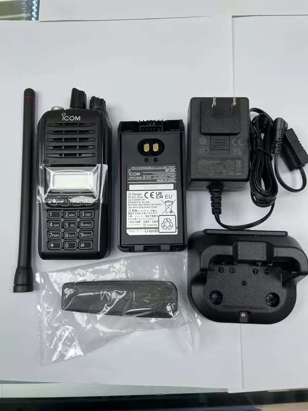 IC- F1100DT digital-analog walkie-talkie, made in Japan, NXDN standard
