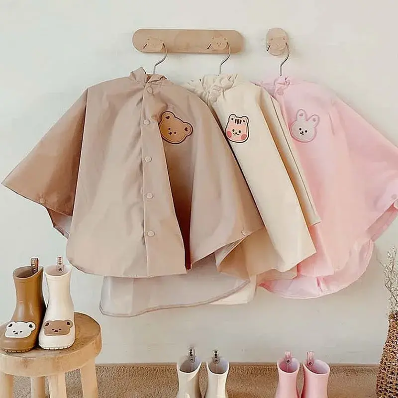 子供のためのレインコート,赤ちゃんの女の子と男の子のためのかわいい韓国の服,1〜4歳の子供のためのレインコート,新しい,2024