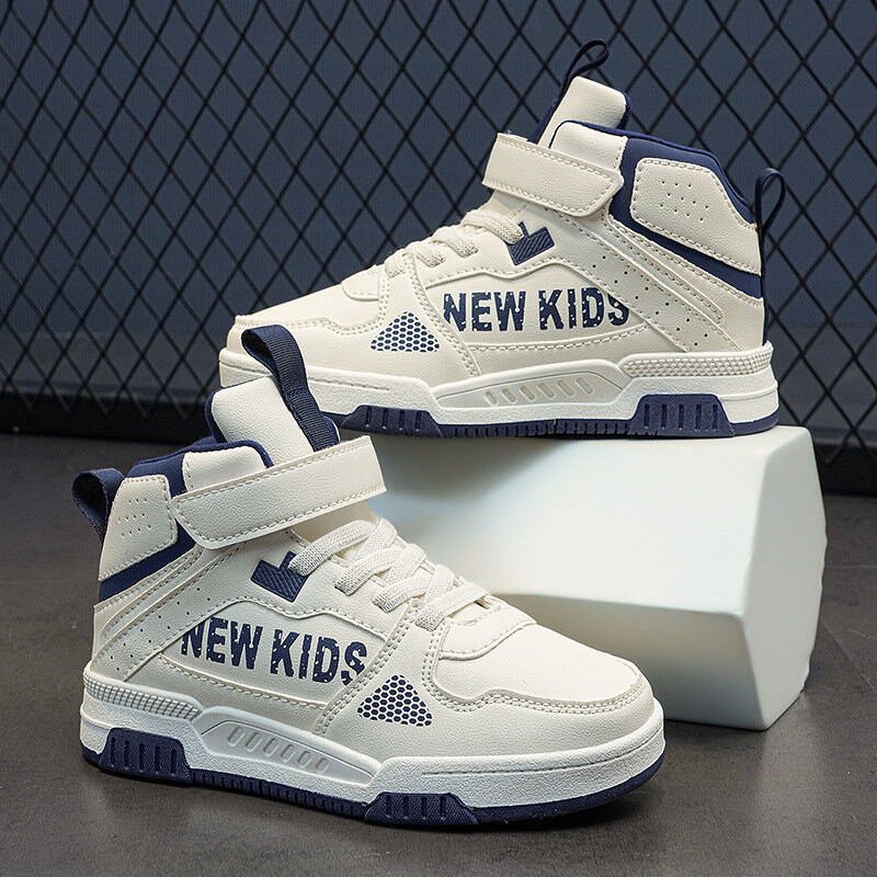 Fall/Winter 2024 Boys' Shoes with Cashmere and Cotton Warm Girls' Shoes and High-top Sports Shoes for Children.