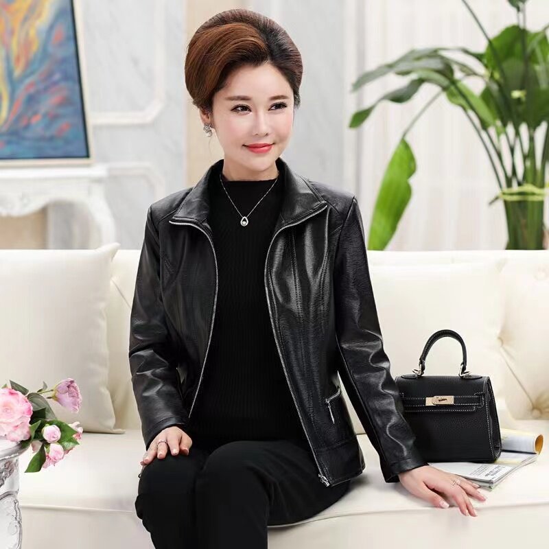 Jaket kulit PU wanita paruh baya, pakaian luar Korea ramping kulit PU, mantel baru musim semi musim gugur 2024