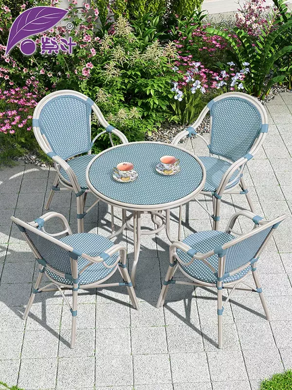 Combinaison table et chaise de jardin, café, cour, loisirs, balcon, extérieur