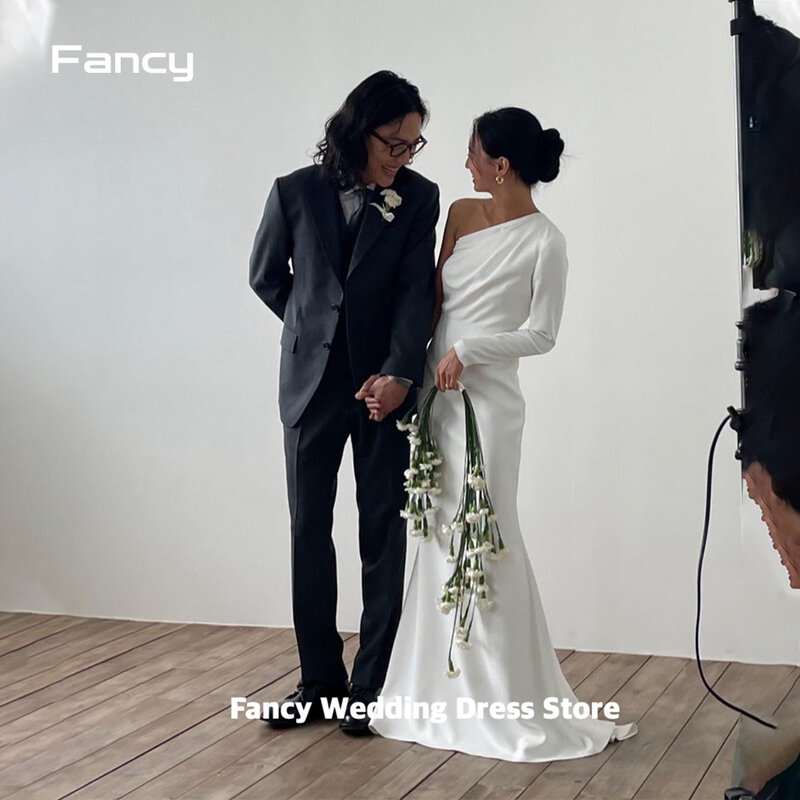 Fancy Simple One Shoulder Wedding Dress Korea Photo Shoot A Line Long Sleeve Bridal Gown Floor Length Sweep Train 웨딩드레스