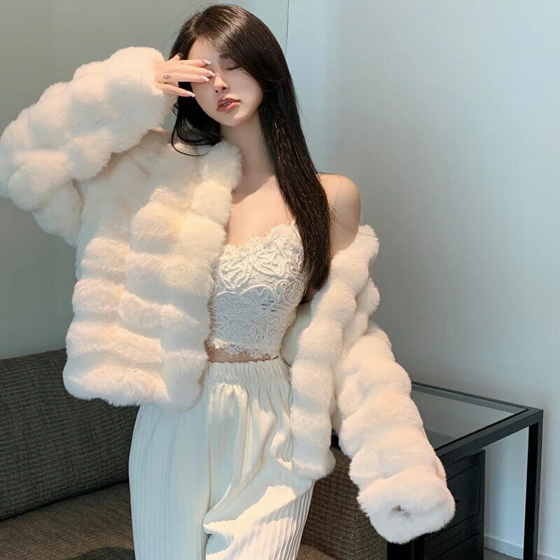 Женское зимнее пальто из искусственного меха, корейская мода, теплые пальто с перьями, кардиган, короткая верхняя одежда, элегантная женская одежда, новинка 2023
