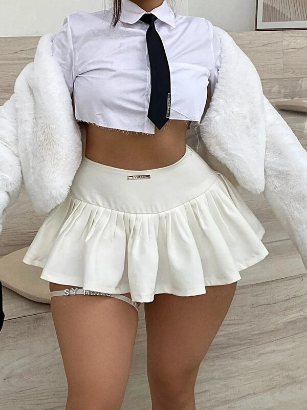 Mini saia plissada de cintura baixa feminina, saia feminina casual adulta, letra etiqueta forrada saia curta, branca
