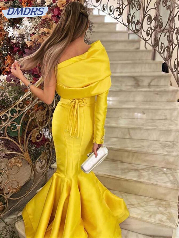 노란색 한 어깨 사우디 아라비아 이브닝 드레스 비즈, 전체 소매 새틴 인어 두바이 포멀 이브닝 가운, 바닥 길이