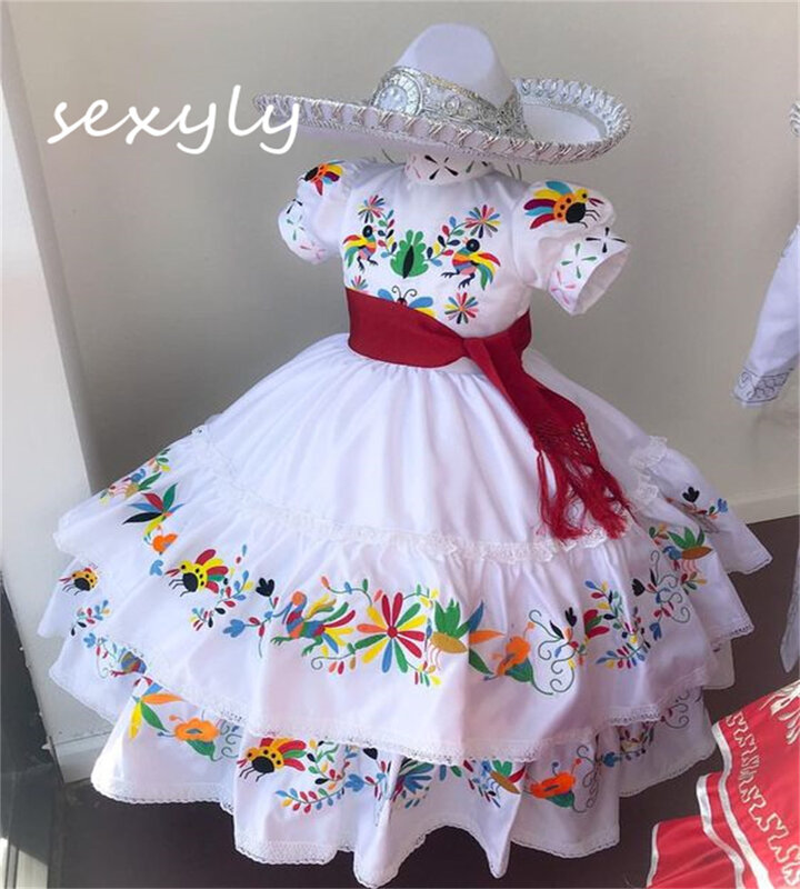 Princess Charro Mexican Flower Girls Dresses 2024 O Neck Short Sleeve Embroidery Kids Pageant Wedding Dress Caramuza Toddler