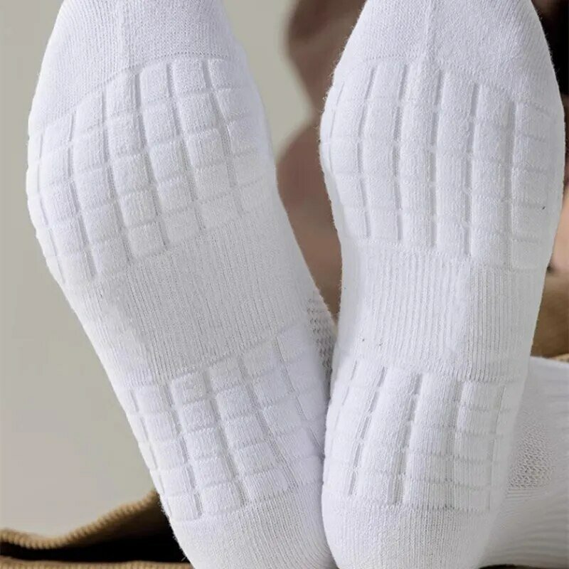 10 pares de umidade de sola grossa Wicking Sports Socks com Bottoms amortecido perfeito para a corrida e esportes profissionais