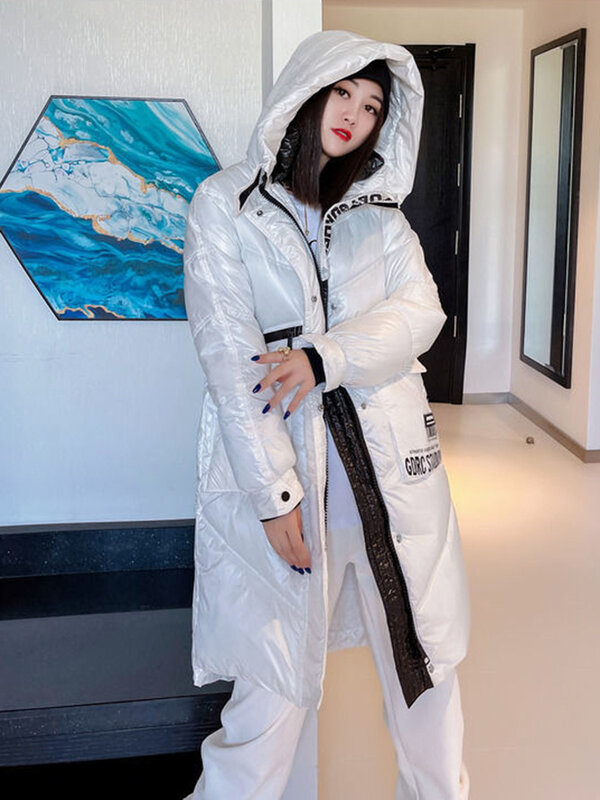 女性のための厚いカジュアルなフード付きジャケット,暖かい雪のコート,黒,明るいストリートウェア,冬,2024