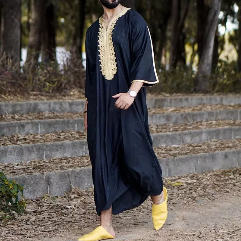 Летняя мусульманская одежда с V-образным вырезом 2024, этнический Свободный Повседневный мужской комбинезон средней длины в стиле ретро для Ближнего Востока, мусульманские комплекты