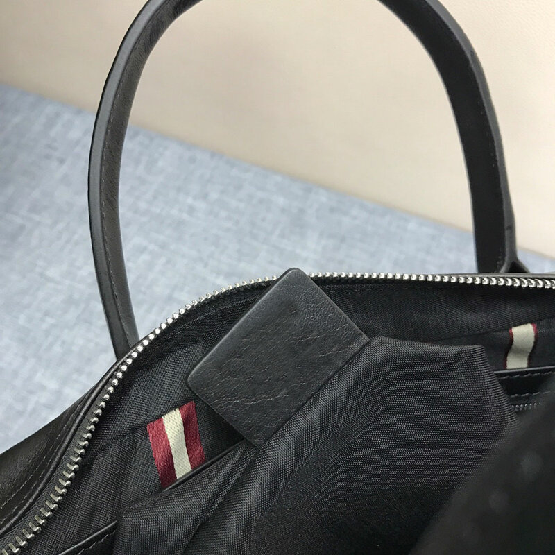 Fashion B Brand Briefcase Bag Leather Shoulder Handbag Men's Business Causal Cowhide Large Capacity Document Men Handbag