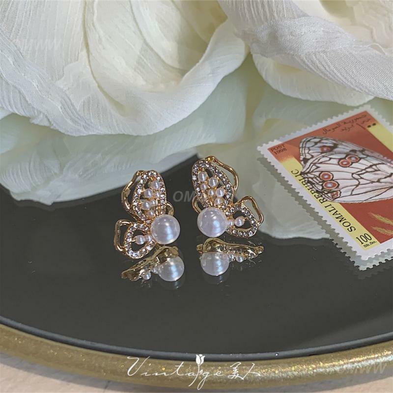Orecchini di perle di lusso leggeri e affascinanti di nicchia dal Design unico orecchini di lusso leggeri orecchini più venduti semplici ed eleganti