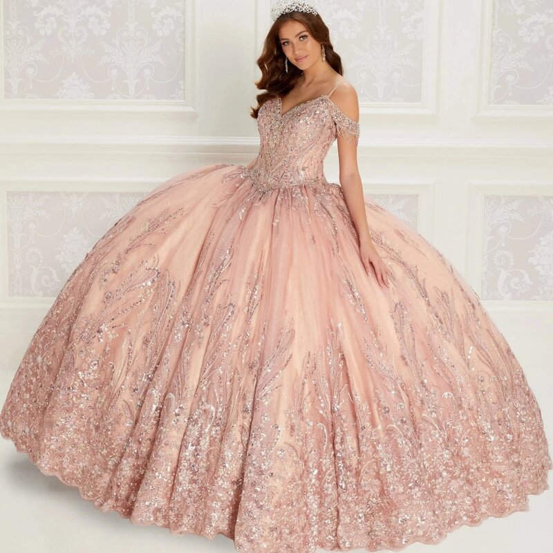 Wdzięczne sukienki z odkrytymi ramionami Quinceanera błyszczące aplikacje wyszywana koralikami na bal suknia różowa meksykańska słodka 16 sukienek 15 Anos