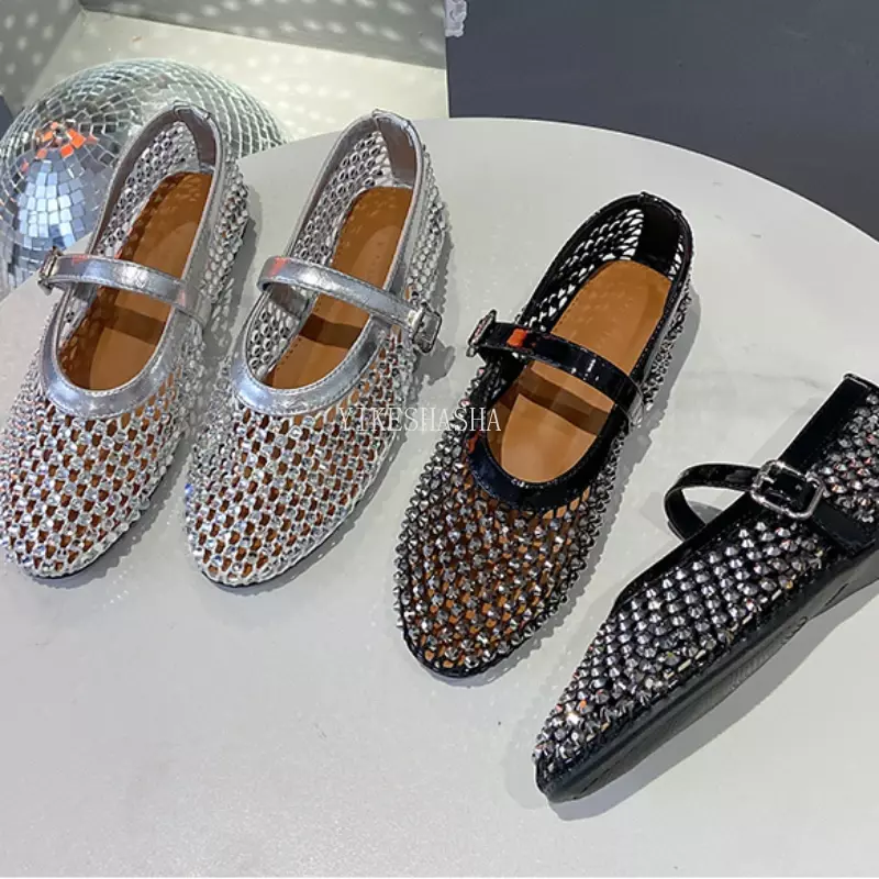 Sepatu pantofel wanita, Kasut dasar datar berlian imitasi Musim Panas 2024 desain elegan nyaman
