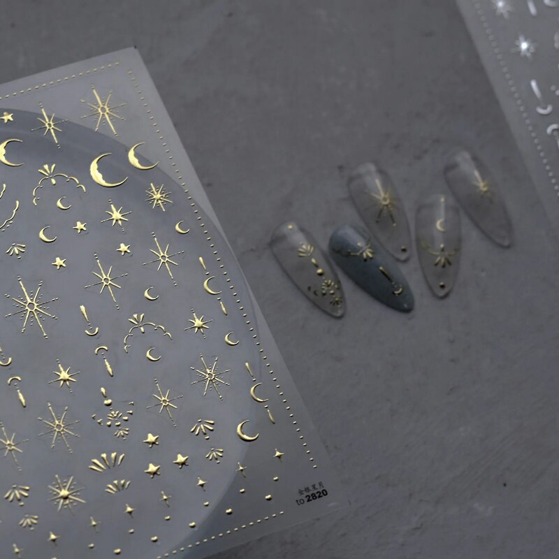 Pegatina 3D para decoración de uñas, calcomanía autoadhesiva con diseño de sol, luna y estrella, color dorado y plateado, 8x10cm