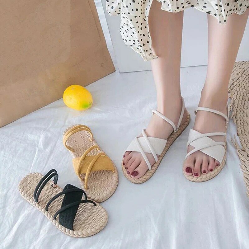 Nuove scarpe estive 2023 sandali donna sandali piatti Mujer strisce sottili sandali da spiaggia gladiatore infradito da donna diapositive