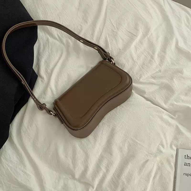 Luksusowe markowe torby na ramię Crossbody dla kobiet 2024 Pu Leather Trend kobieca torba pod pachami modna torebka torebki z klapką