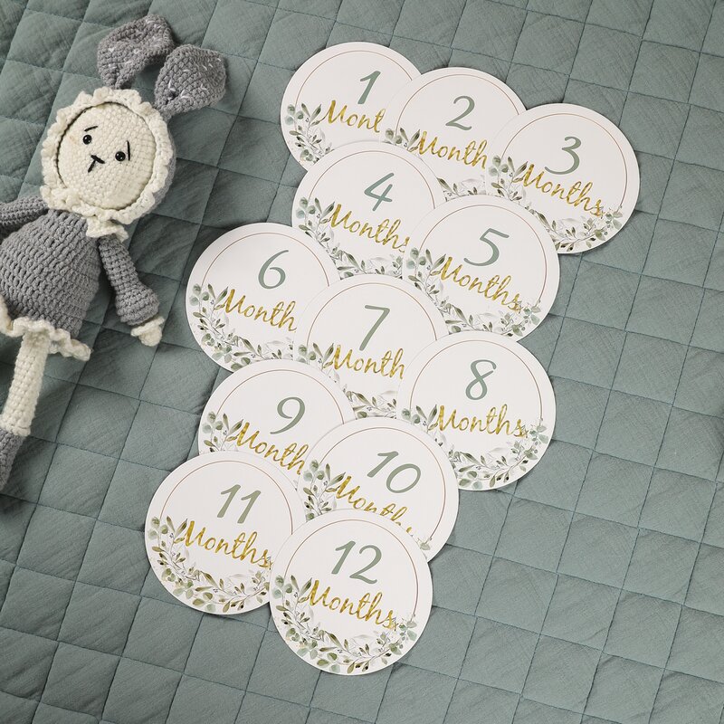 12 pezzi Baby Milestone Number carte commemorative mensili carta per neonati in legno inciso accessori per la fotografia dell'età regalo di parto