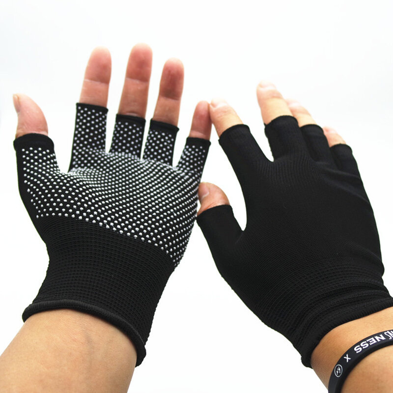 1 Pair Of Half Finger Breathable Riding Cycling MTB Hiking Fitness Knitted Antiskid Gloves