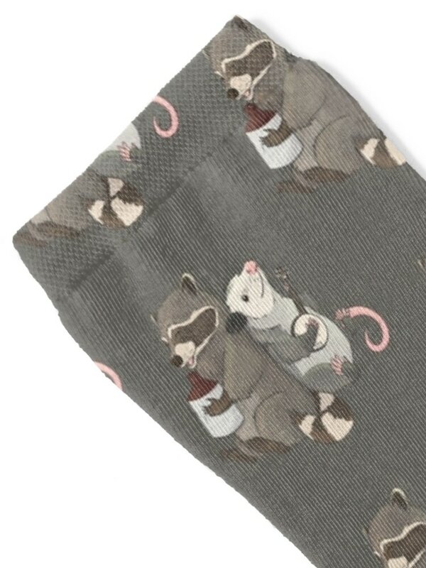Opossum und ein Waschbär spielen Instrumente Socken Heiz socke rutsch feste farbige Weihnachts strumpfs ocken für Männer Frauen
