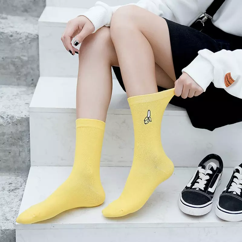Kaus kaki wanita kartun bordir buah hewan Sockks Korea lucu Jepang kaus kaki panjang lucu kaus kaki hangat gadis lucu