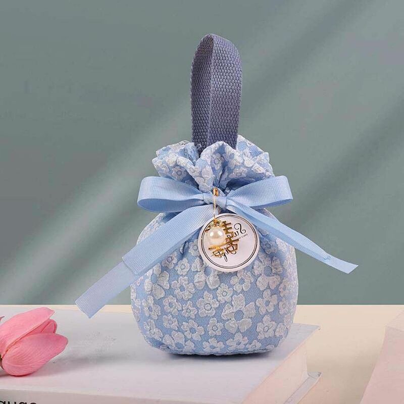 Borsa con coulisse floreale in tela a righe ciondolo con perle Sakura borsa per zucchero festiva borsa per caramelle da sposa borsa con fiocco in raso
