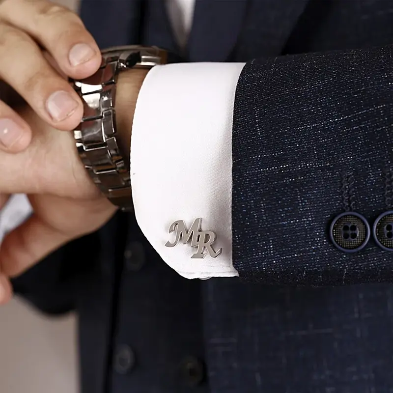 1 Paar benutzer definierte zwei Buchstaben Manschetten knöpfe Edelstahl doppelte Initialen Armband Männer Hochzeit Trauzeuge maßge schneiderte Schmuck Geschenke