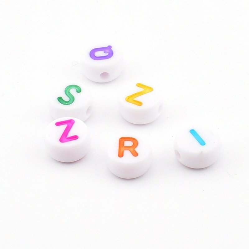 50 buah/Lot 7*4*1mm manik-manik huruf akrilik DIY manik huruf berwarna putih bulat untuk membuat perhiasan