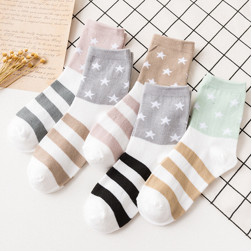 Striped Star Cartoon Mid Tube Socks para mulheres, meias femininas fofas, meias de lazer, Star Picture, nova moda